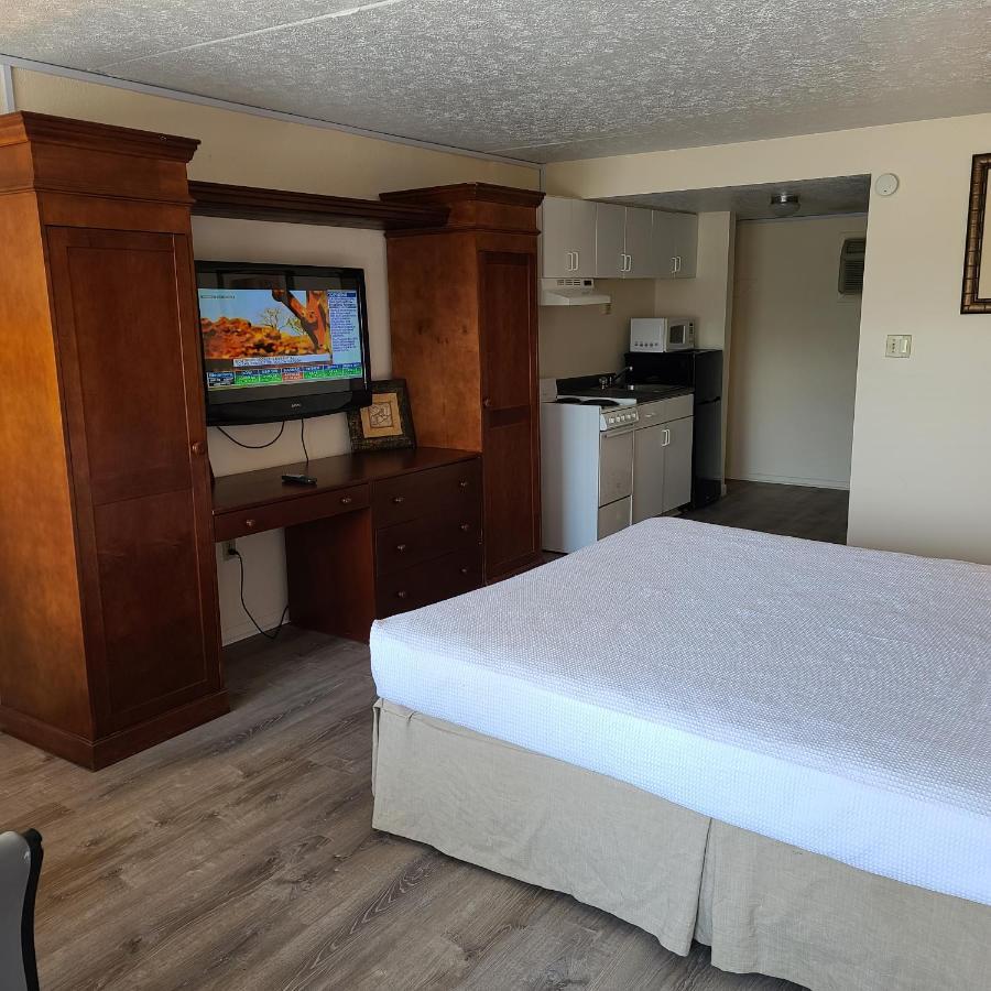 Oceanfront Twilight Surf Hotel Myrtle Beach Bagian luar foto