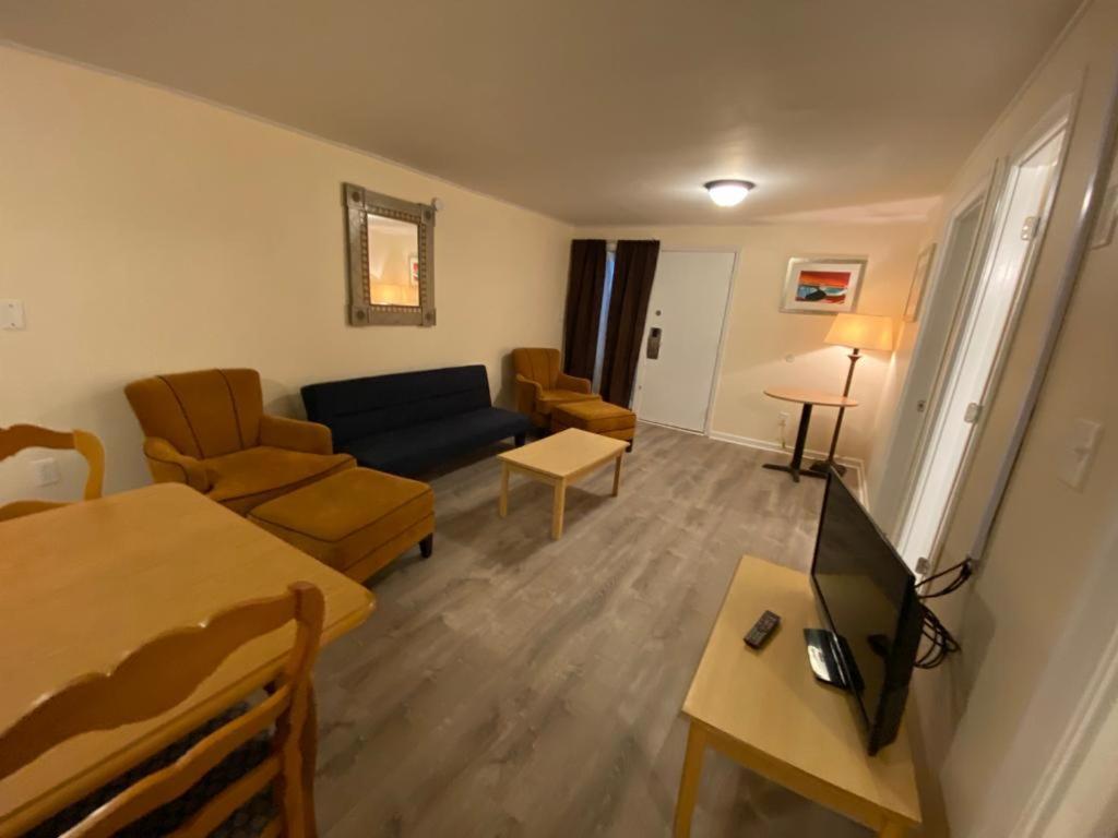 Oceanfront Twilight Surf Hotel Myrtle Beach Bagian luar foto